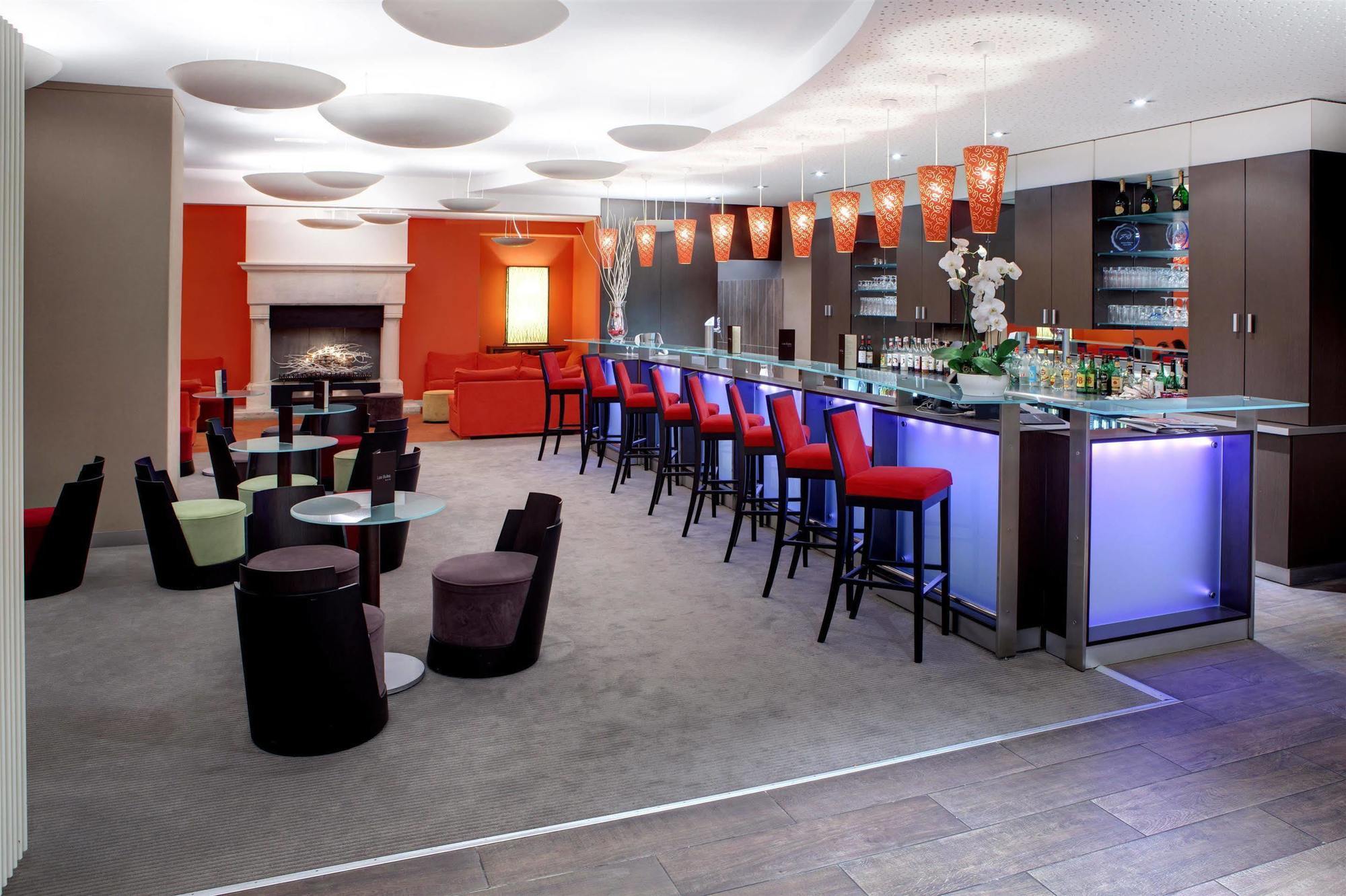 Best Western Plus L'Oree Paris Sud Saulx-les-Chartreux Restaurant foto